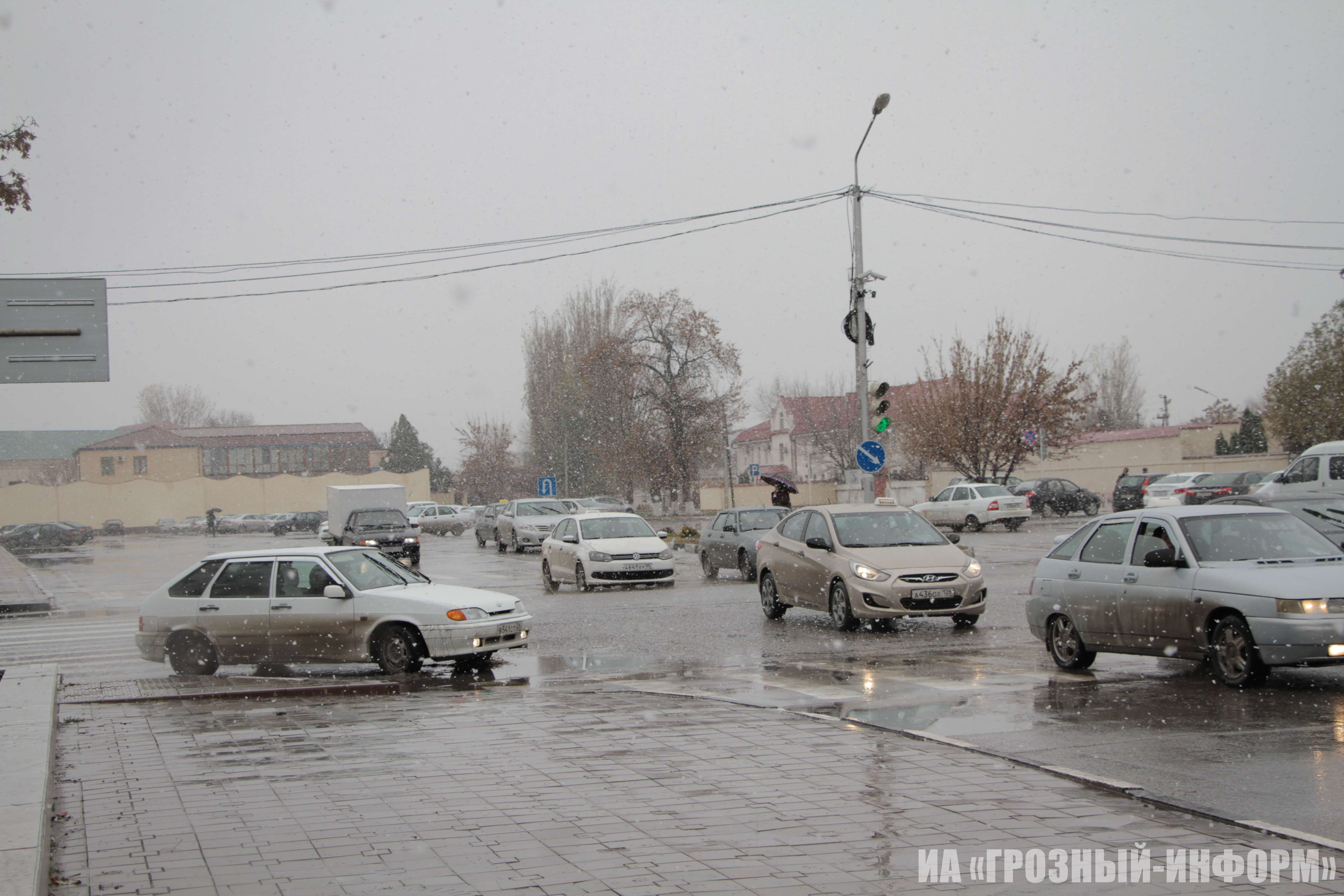 Утренний снег в Грозном