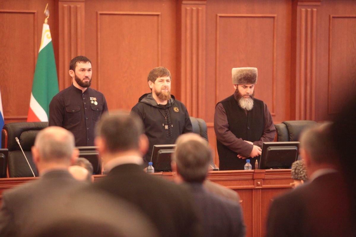 В Парламенте Чечни отметили День восстановления государственности ЧИАССР