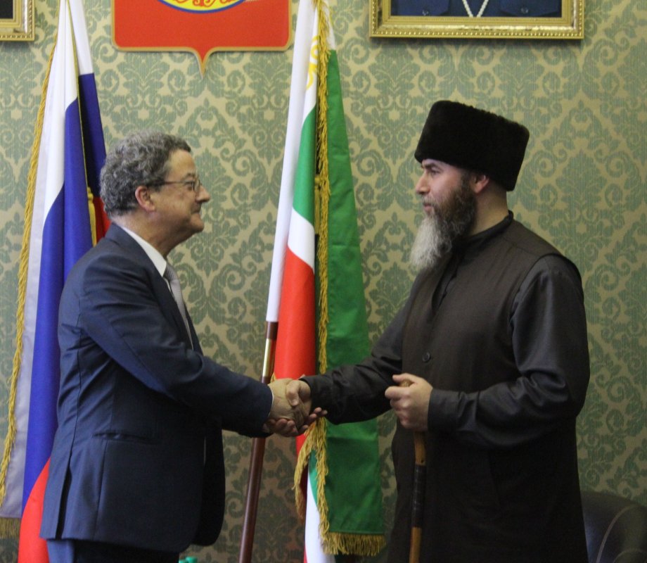 Муфтий Чечни встретился с Чрезвычайным и Полномочным Послом Швейцарии в РФ Ивом Россье