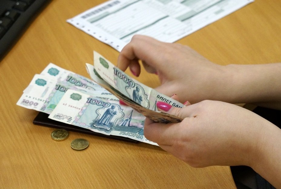 В Чечне перевыполнили план по повышению зарплат педагогов