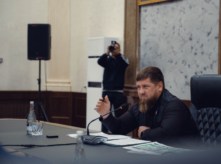 Хитанаев Мохмад. Рамзан Кадыров провел совещание. Глава администрации Шалинского района Чеченской Республики. Мэр города шали Чеченской Республики.