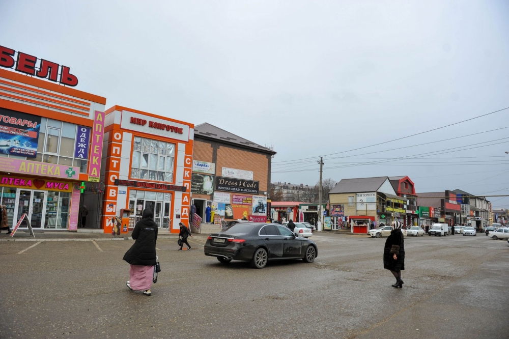 Старый город гудермес. Гудермес сити. Индекс г гудермеса. Гудермес чечня. Гудермес город в чечне.