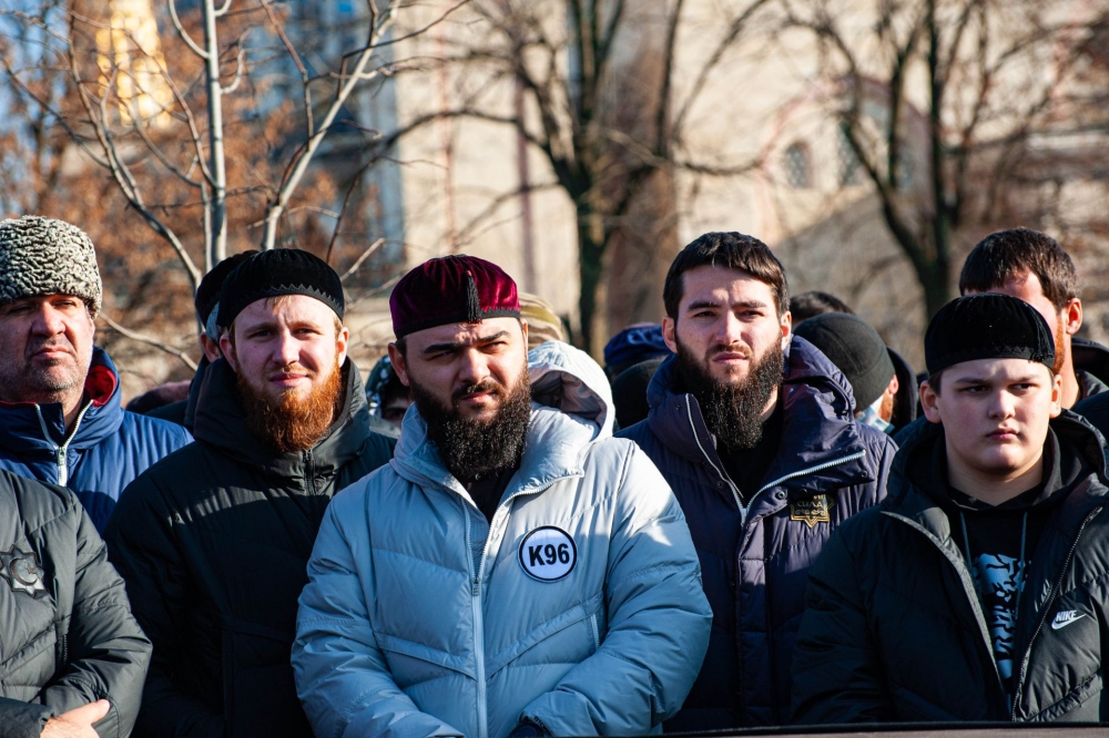 семья янгулбаевых суть конфликта