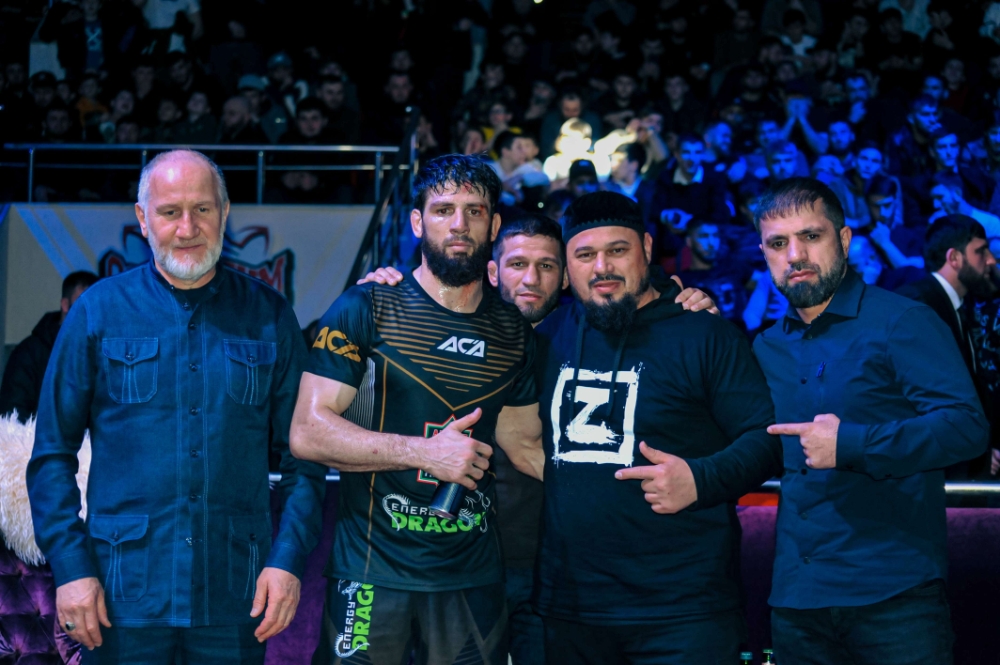 Подъезд к грозному ахмат сила. Награждение рамзана кадырова звездой герой чеченской республики. Грозный фото 2022. Чгтрк грозный. Чгтрк грозный.