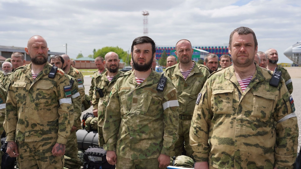 сво грозный добровольцы грозный. столица чечни грозный. спецназ в грозном 2022 добровольцы. сборы добровольцев в грозном. доброволец пехота сво.