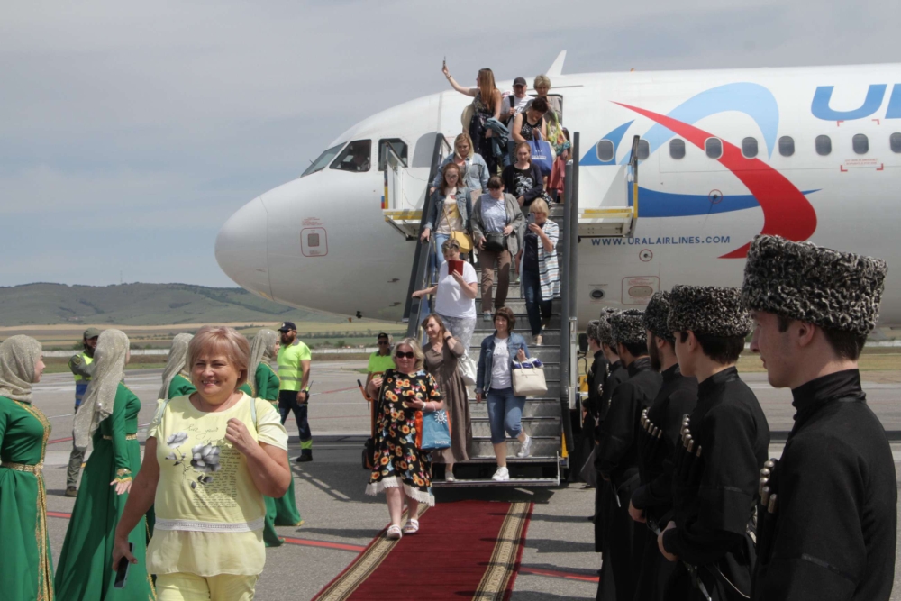 Авиабилет сыктывкар грозный билет самолет цена узбекистана