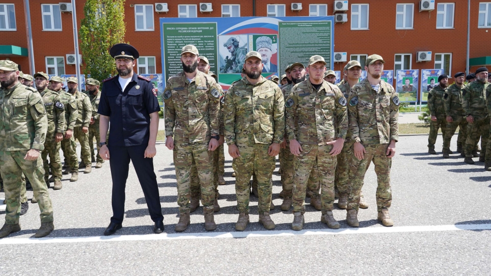 командир чеченцев на украине. раненные солдаты рф в госпитале. омон ахмат 1. госпиталь ахмат. байсангур тейп беной.