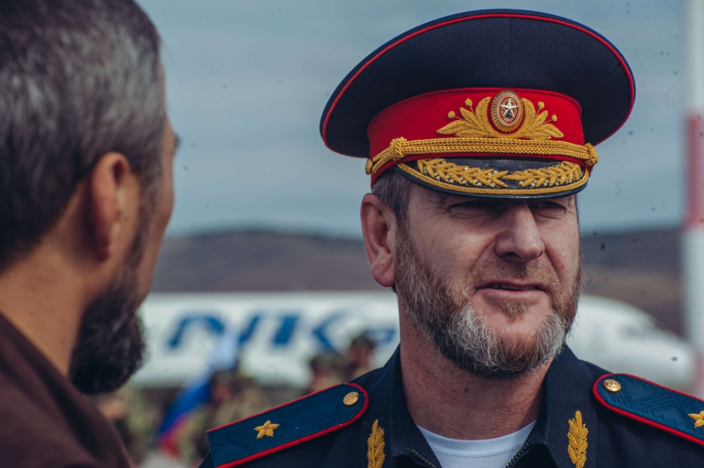 Ахмат на донбассе. Ходаковский батальон восток донбасс. Батальон ахмат. Ахмат восток батальон. Шамиль очаров грозный.