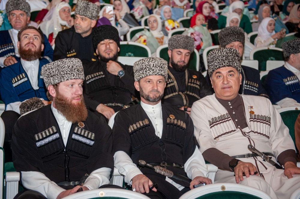 Чеченская 2023. Чеченская культура. Чеченская 2023. Девушки кавказа. Рамзан кадыров 2023.