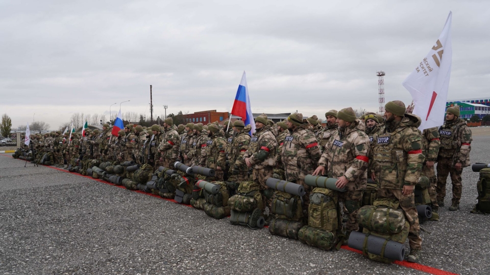 грозный сити 2. сво добровольцы из чечни. добровольцем на сво через чечню. мечеть "сердце чечни". добровольцем через грозный.