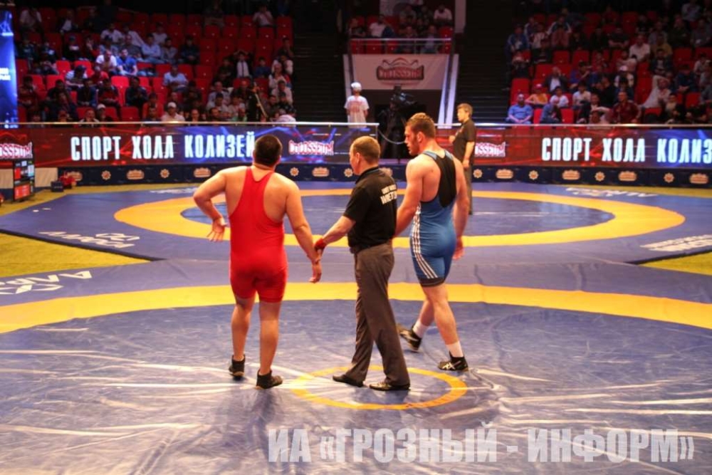 Советский спортсмен борец греко римская 12 букв