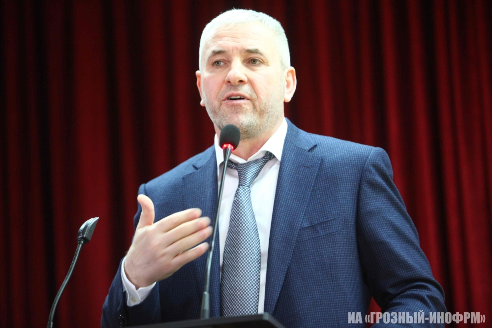 министр образования чр. новый министр образования чеченской республики. министр образования чр. ахмед усманов зам министра. дааев хож-бауди буарович.