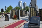 мемориал грозный. мемориал памяти в грозном. мемориал в грозном. мемориал грозный. памятник , погибшим военным в чечне в грозном.