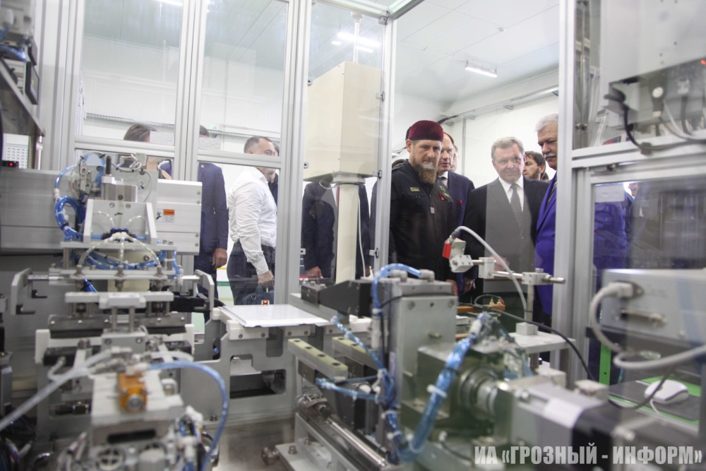 В 2012 году "Нижнекамскнефтехим" увеличил выпуск готовой продукции на 3,2 %" в б