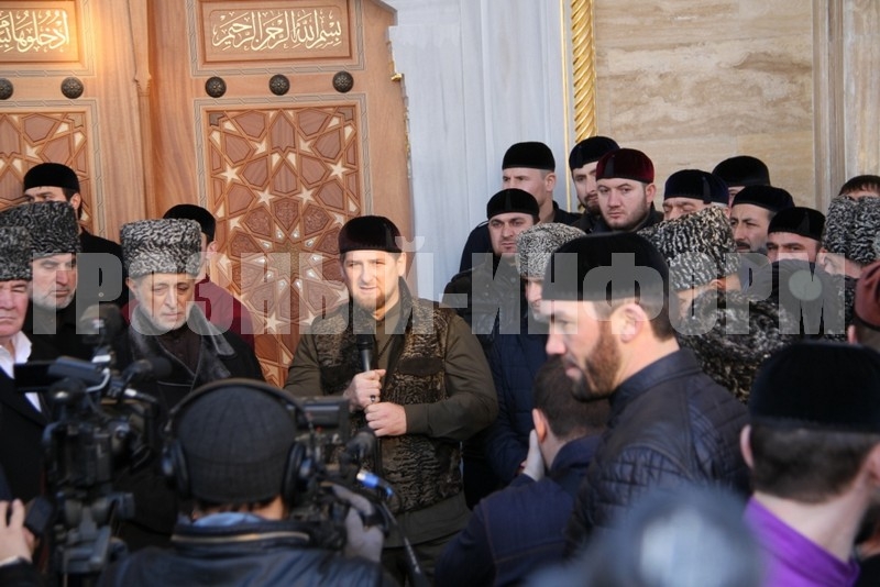 мэр грозного ибрагим закриев. белхароев магомед. бишкек рынок. белхароев дауд магомедович.