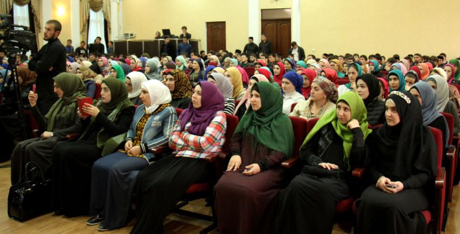 зама чеченский