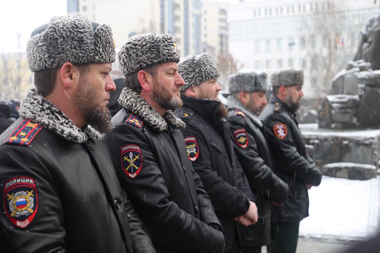 Празднуют ли 23 февраля на украине. Защитники Отечества Чечня. Чеченская народная Республика. 23 Февраля для чеченцев. 23 Февраля Чечня.