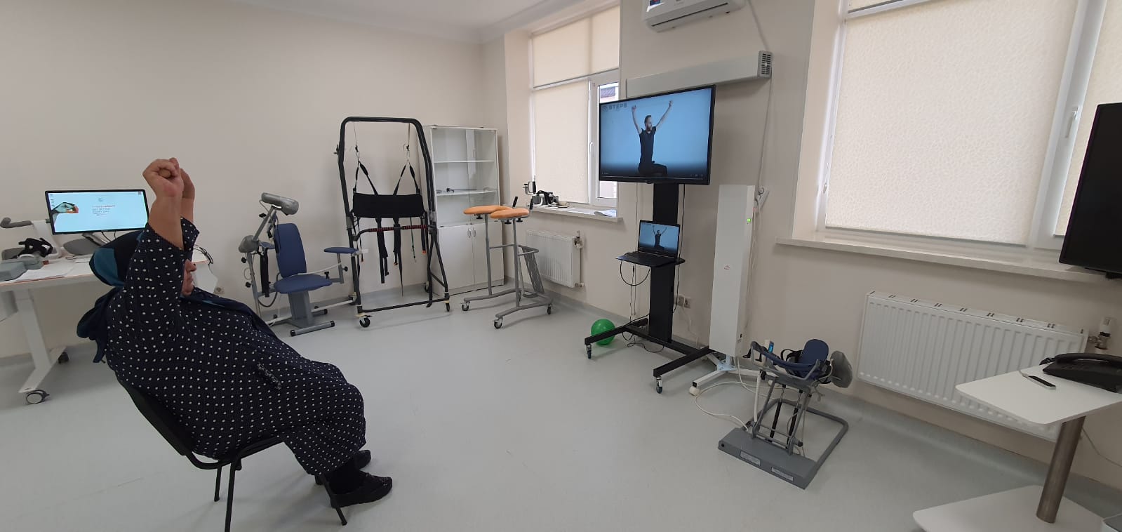 Телереабилитация это в медицине. Степс реабил. Степс реабил. Реабилитация на дому. Виртуальная реальность в реабилитации.