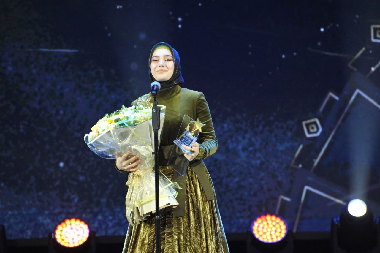 песня грозный. слепой гармонист умарова. песня о дружбе трех республики иосиф кобзон. грозный песня. песня грозный.