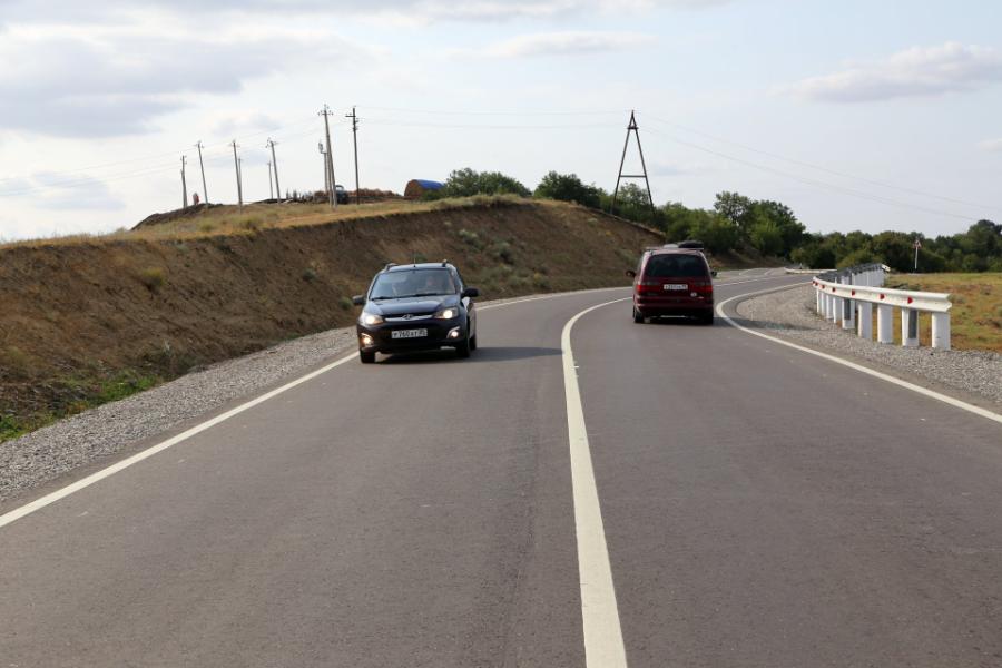 За 3 недели отремонтировали 58 километров дороги. Километр. Транспортная инфраструктура Чечни. Дороги Гойты е Грозный.